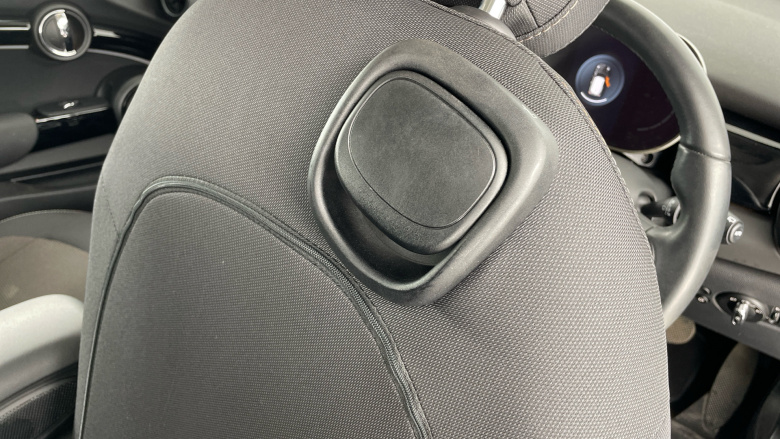 MINI Hatchback 1.5 Cooper Classic 3dr Auto Petrol Hatchback